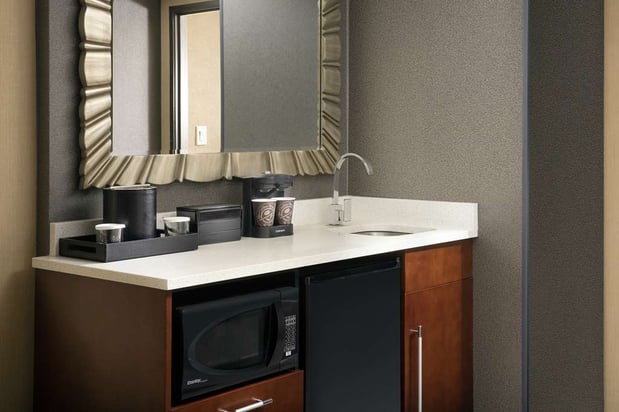 Images Embassy Suites by Hilton Atlanta Airport