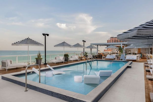 Images The Hiatus Clearwater Beach, Curio Collection by Hilton