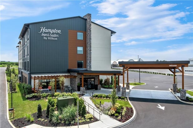 Images Hampton Inn and Suites by Hilton Intercourse