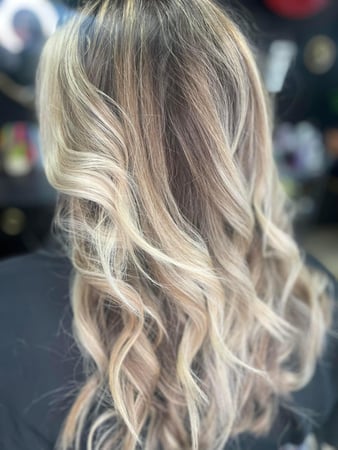 Images Revilo - A Liz L Bean Salon