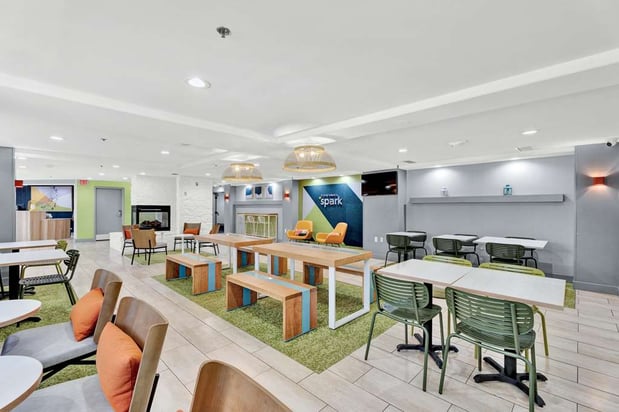 Images Spark by Hilton Plymouth