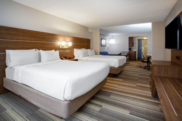 Images Holiday Inn Express & Suites Fort Wayne by IHG