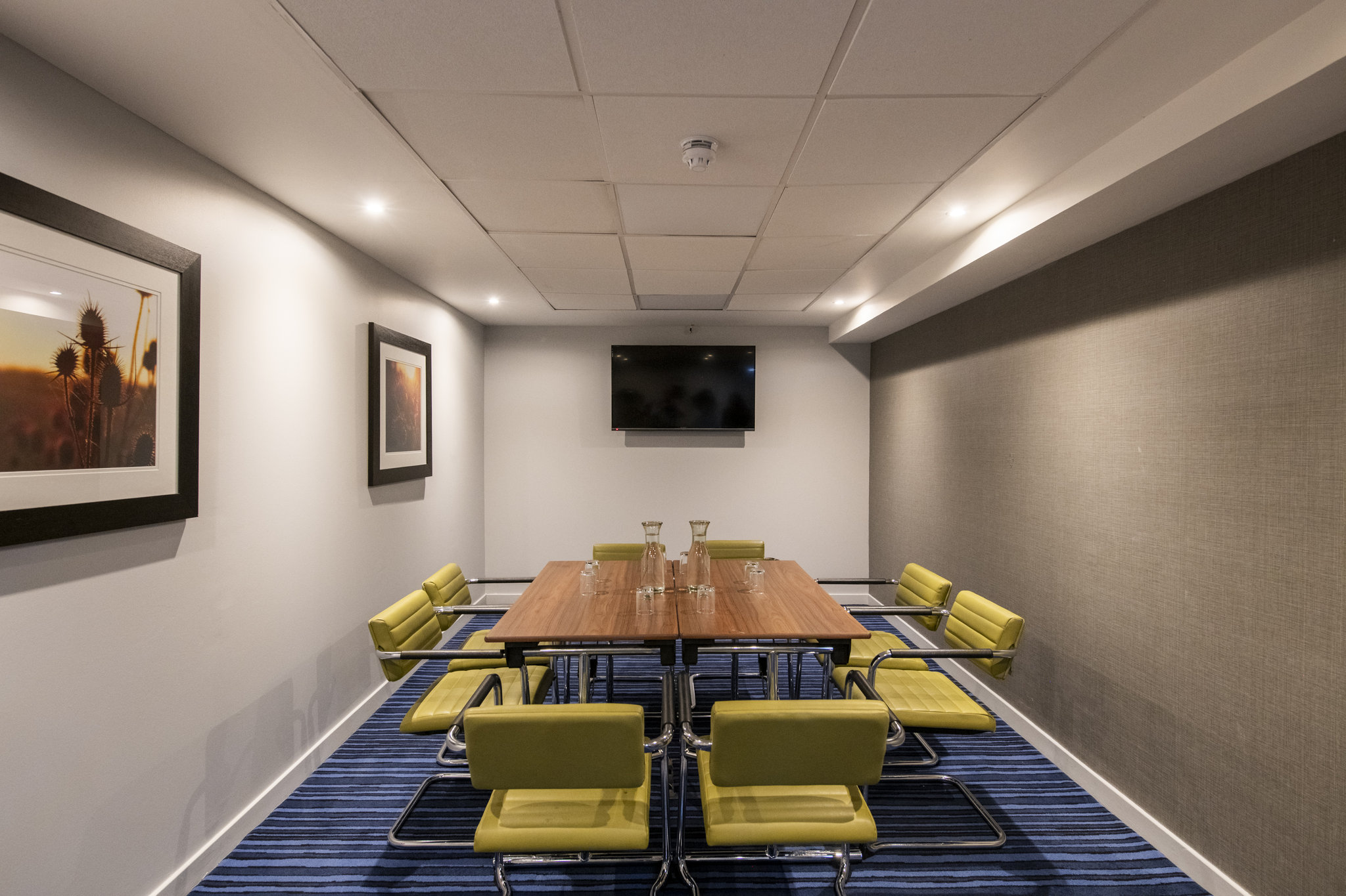 Images Holiday Inn Express Edinburgh Airport by IHG