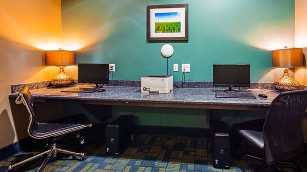 Images Best Western Plus Carrizo Springs Inn & Suites