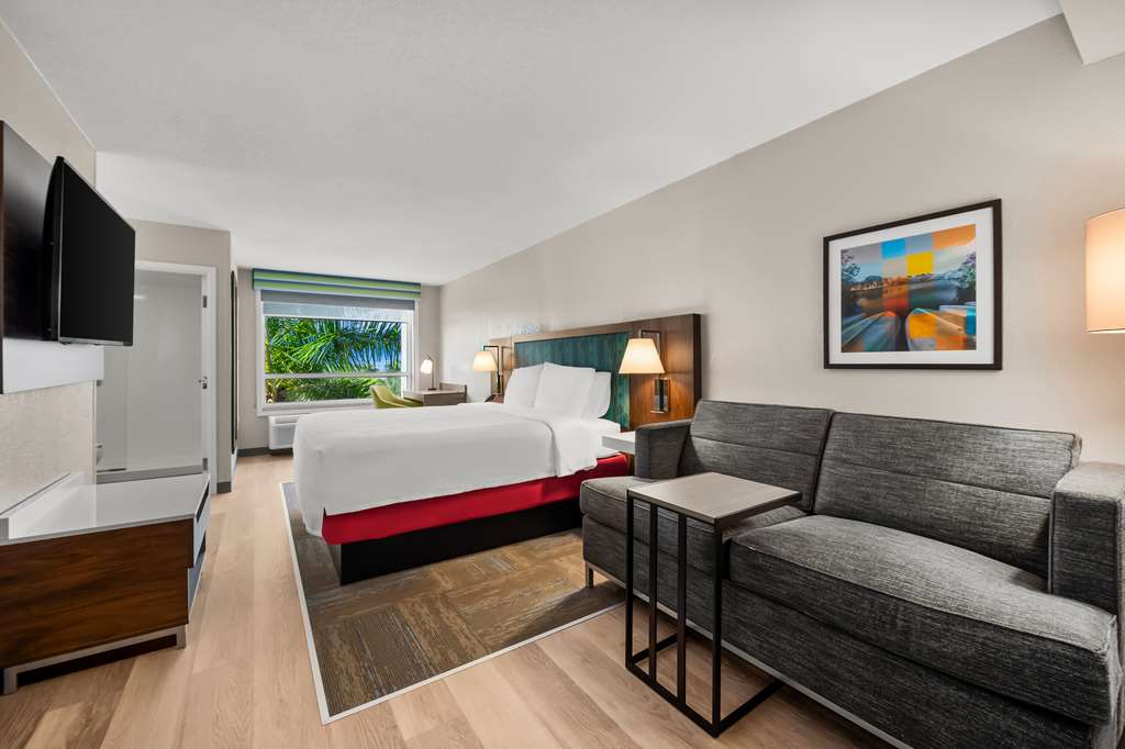 Guest room