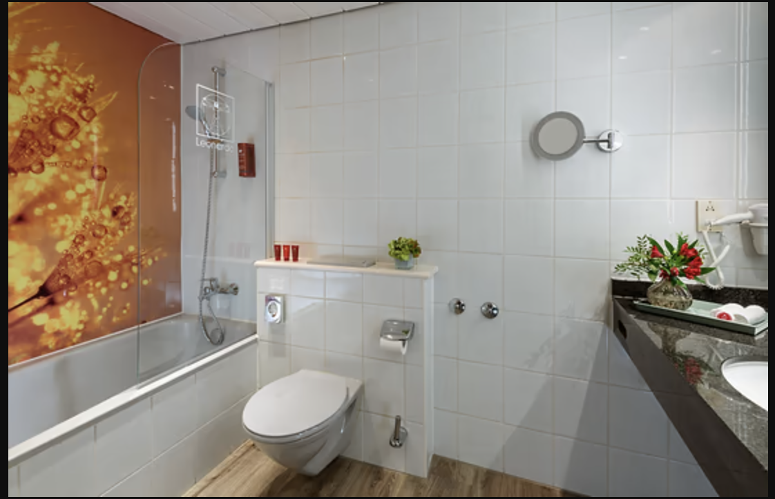 Leonardo Hotel Düsseldorf Airport - Ratingen, Broichhofstraße 3 in Ratingen