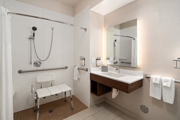 Images Holiday Inn Express & Suites Coeur D Alene I-90 Exit 11 by IHG