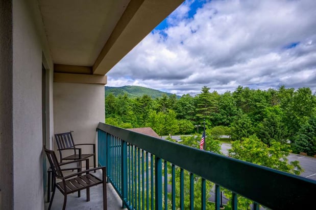 Images Hampton Inn & Suites Lake George