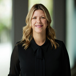 Sophie Deschatelets headshot.