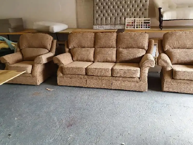 Images T.MC Upholstery