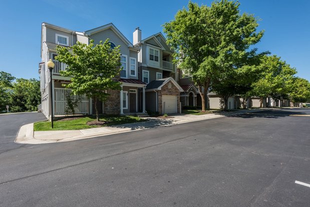 Images Owings Park Apartments