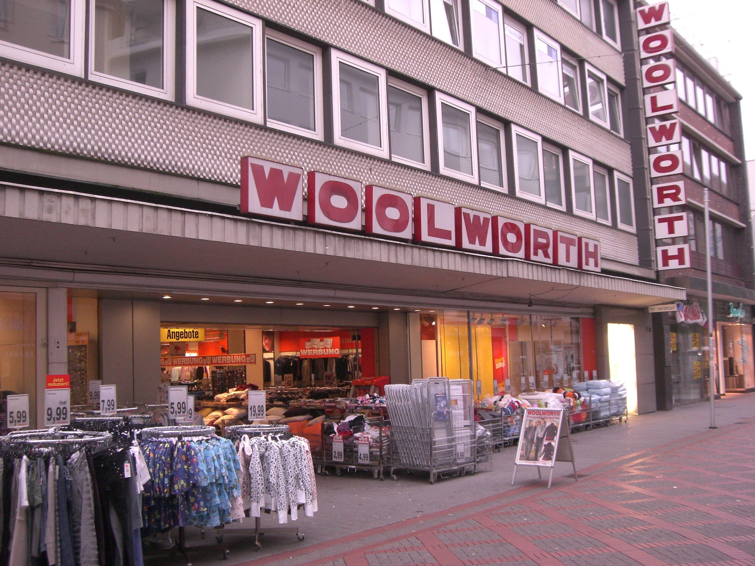 Woolworth, Bahnhofstraße 70-72 in Gelsenkirchen