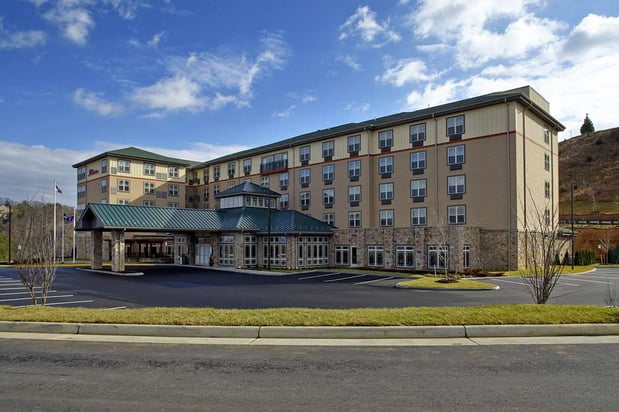Images Hilton Garden Inn Roanoke
