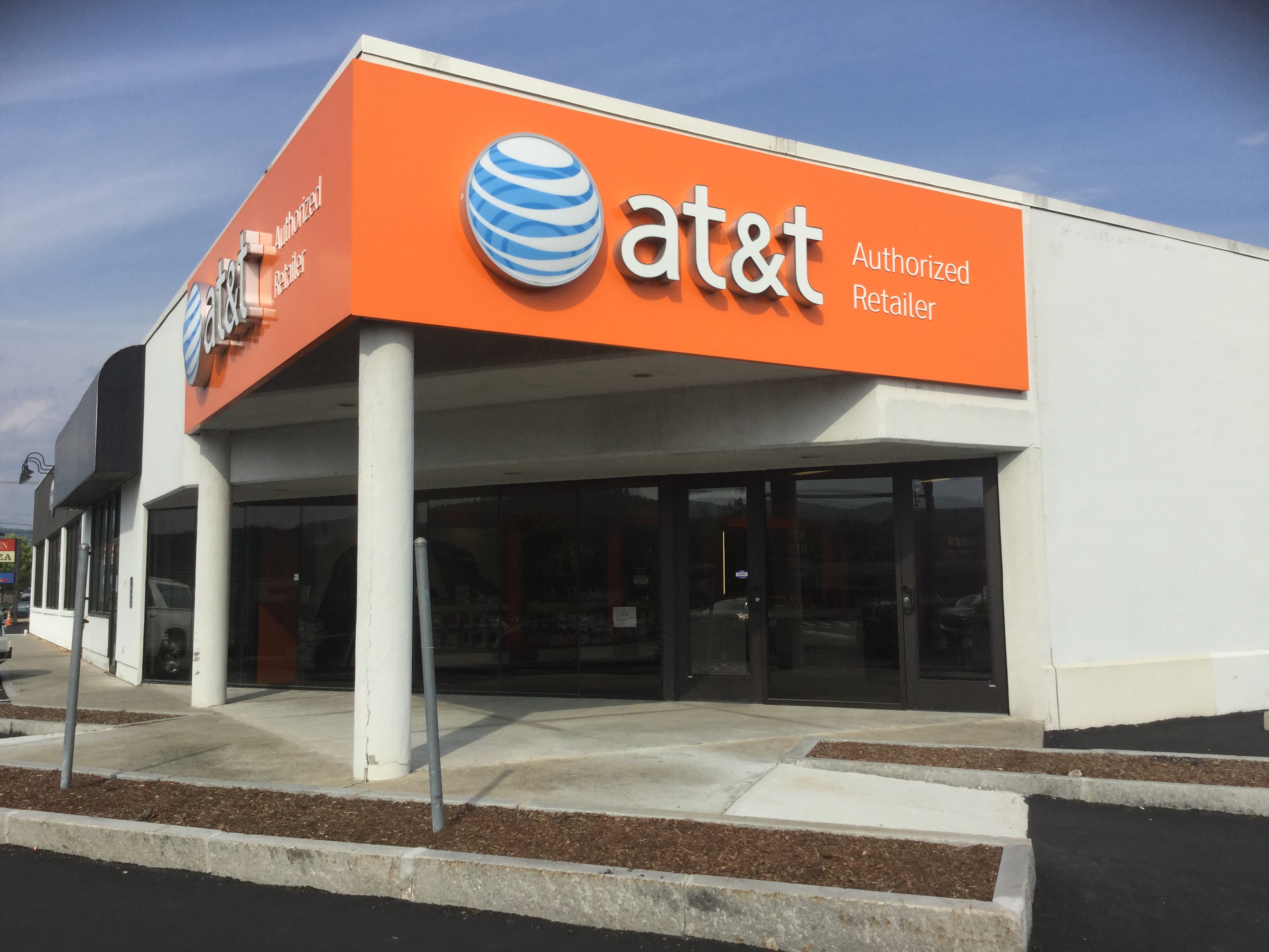 AT&T Store Coupons near me in West Lebanon, NH 03784 ...