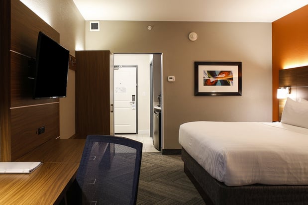 Images Holiday Inn Express & Suites Louisville Downtown by IHG