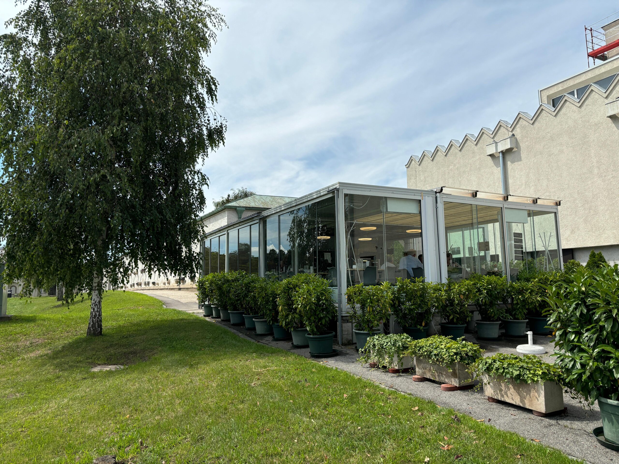 Bild 4 von PHÖNIX CAFETERIA