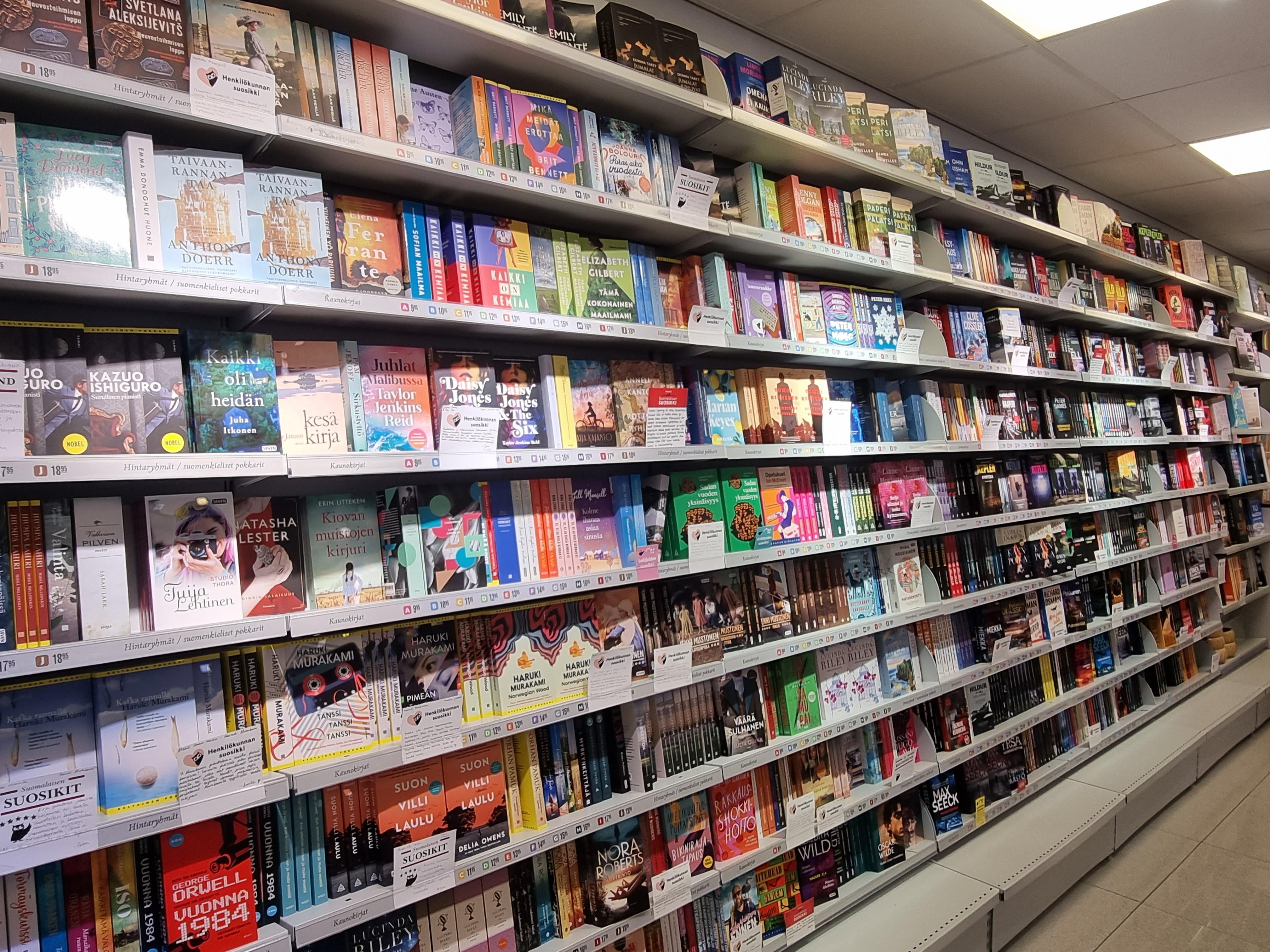 Images Suomalainen Kirjakauppa Vantaa Lentoasema Portti 29