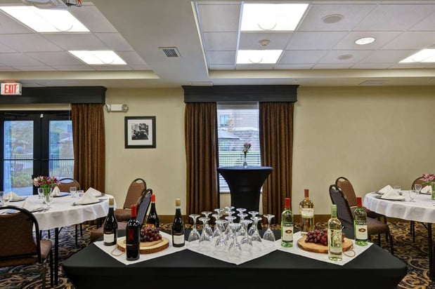 Images Hampton Inn & Suites New Hartford