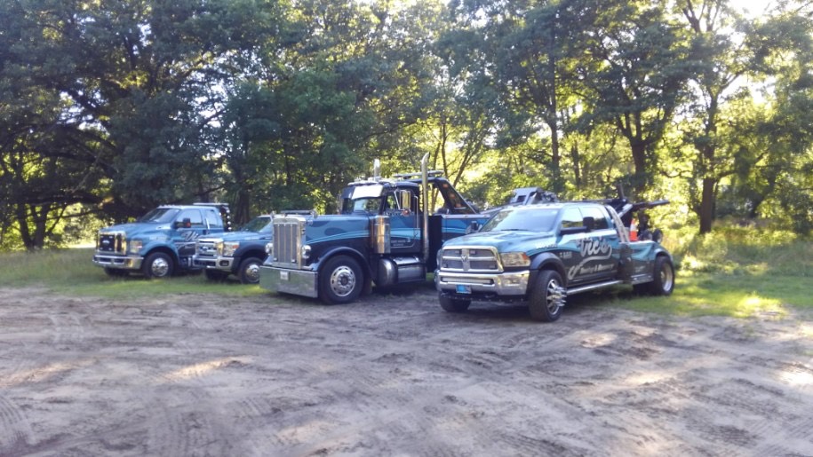 Vic's Towing & Recovery LLC Photo
