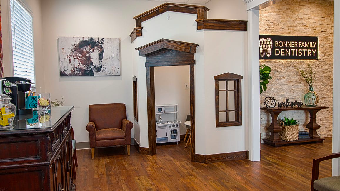 Lobby of Bonner Family Dentistry | Dumas, TX