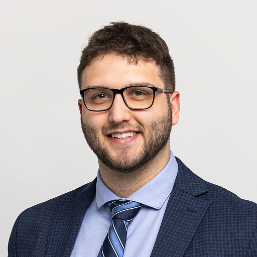 Denver Roney headshot.