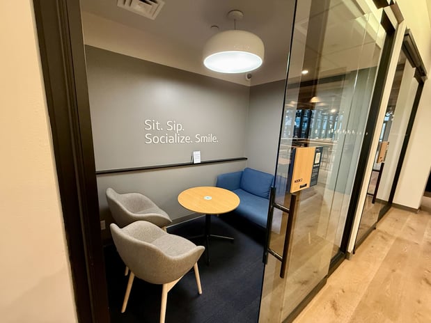 Images Capital One Café