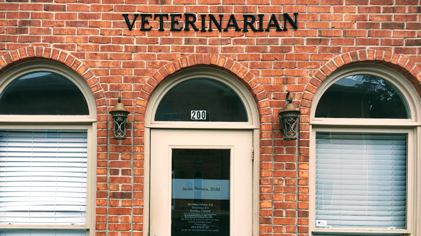 Exterior of Marietta Vet Clinic | Marietta, GA