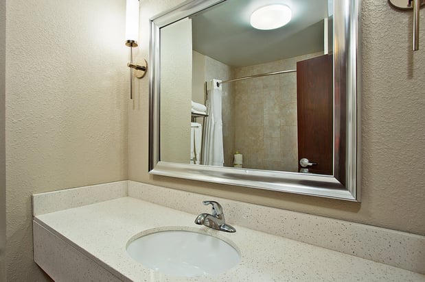 Images Holiday Inn Express & Suites Springfield - Dayton Area by IHG