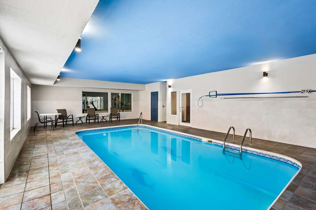 BW FortWayne IN Pool