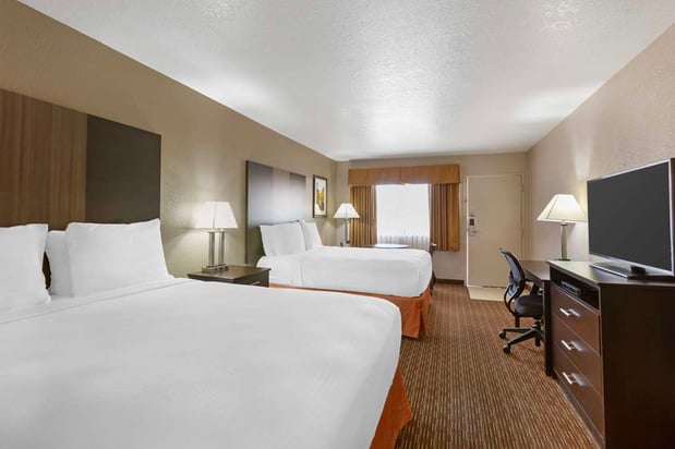 Images Best Western Sawmill Inn