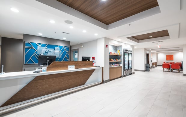 Images Holiday Inn Express & Suites Saint Robert - Leonard Wood by IHG