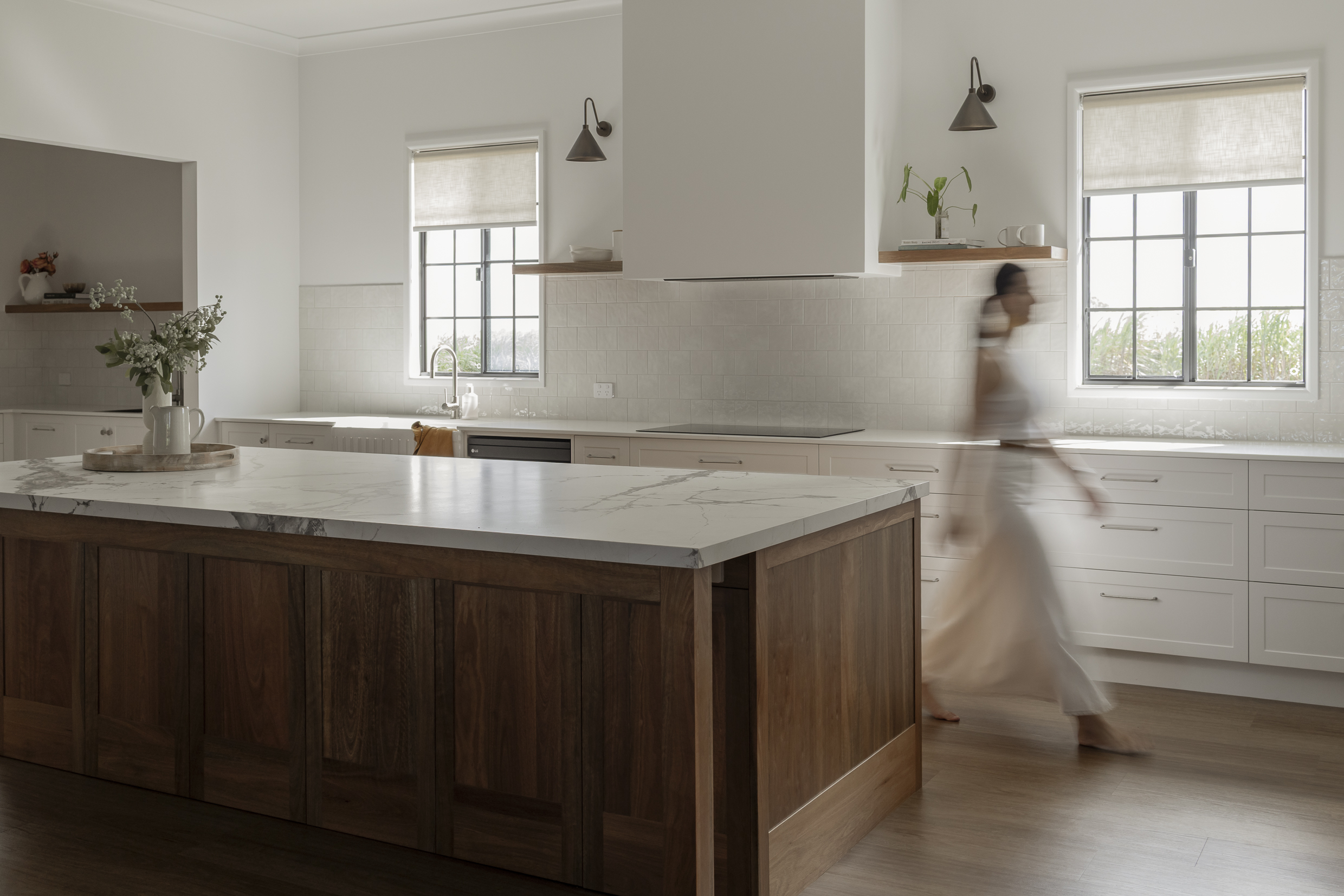 Images Elegant Kitchens & Joinery