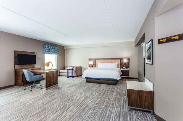 Images Hampton Inn & Suites Kittery-Portsmouth