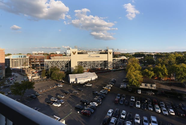 Images Holiday Inn Nashville-Vanderbilt (Dwtn) by IHG