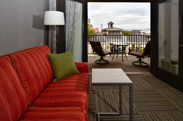 Images Hampton Inn & Suites Fredericksburg