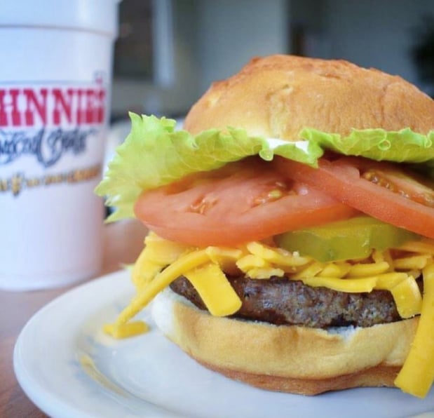 Images Johnnie's Charcoal Broiler