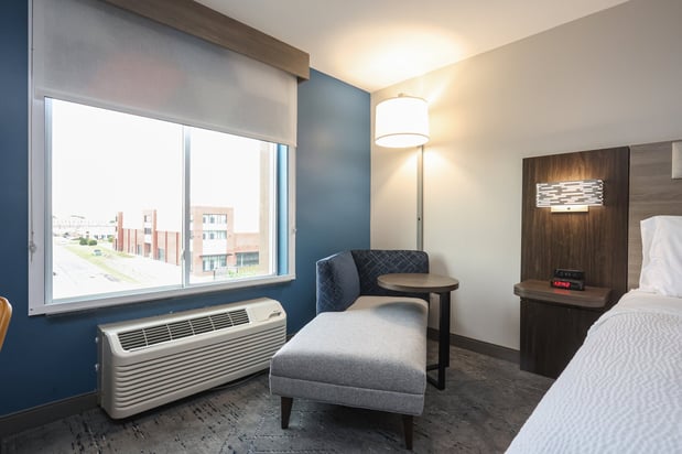 Images Holiday Inn Express & Suites Tulsa South Bixby by IHG