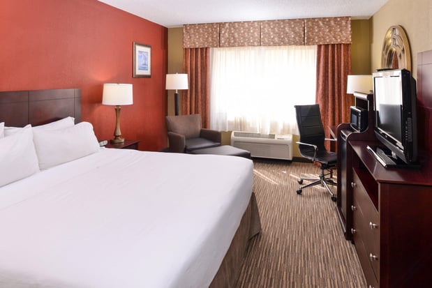 Images Holiday Inn Express Clearwater East - Icot Center by IHG