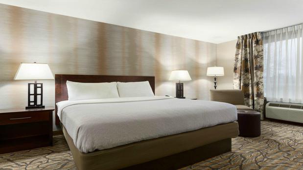 Images Holiday Inn & Suites Williamsburg-Historic Gateway by IHG