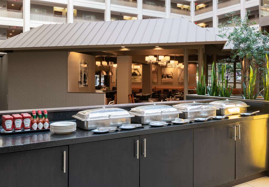 Embassy Suites by Hilton Chicago North Shore Deerfield
