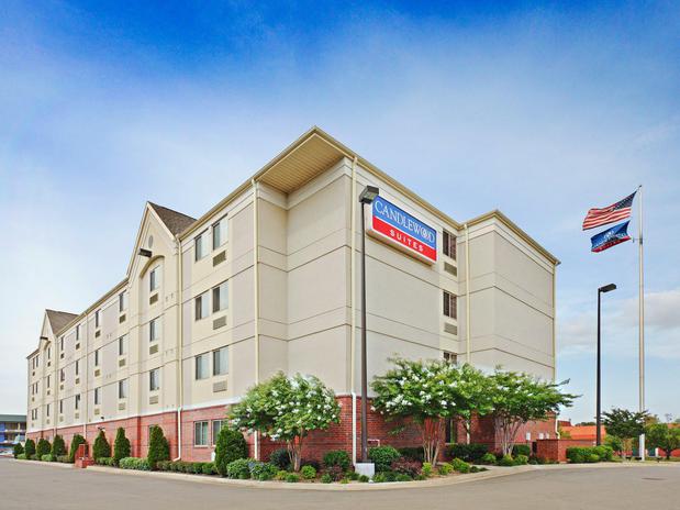 Images Candlewood Suites West Little Rock, an IHG Hotel