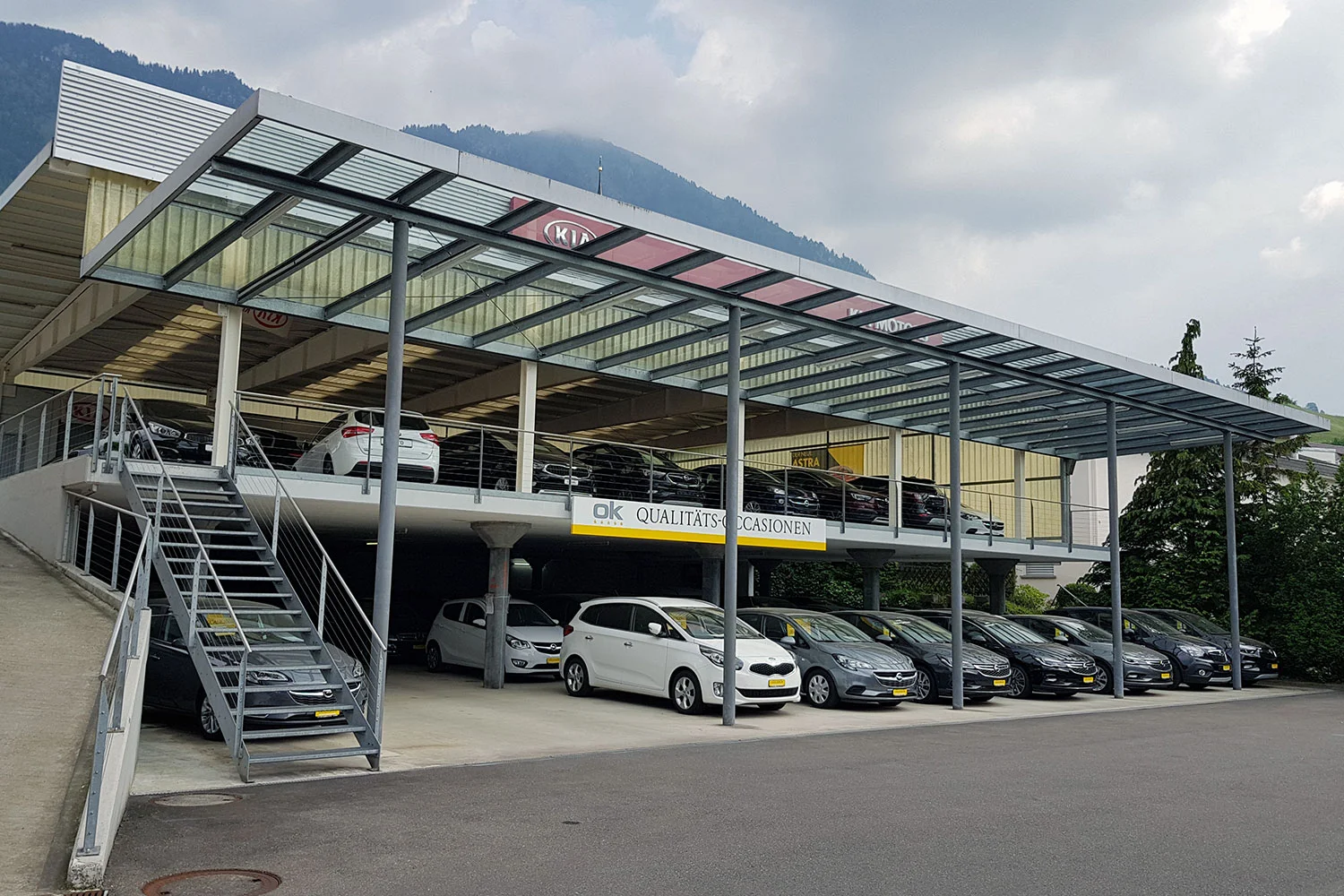 Auto Heller AG Buochs, Stanserstrasse 1 in Buochs