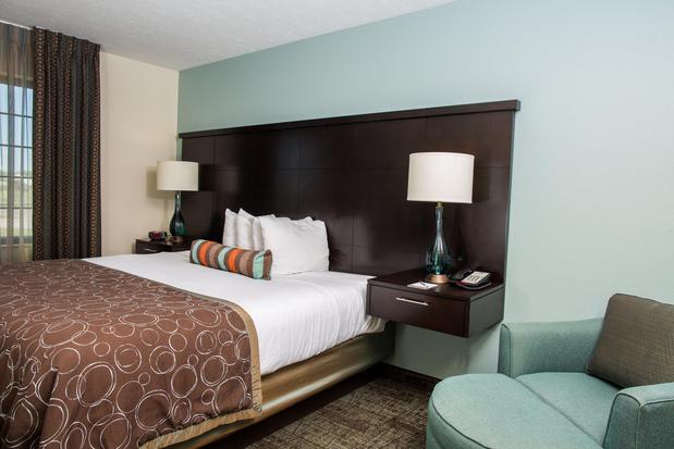 Images Staybridge Suites Lincoln Northeast by IHG