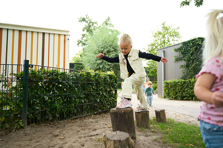 Foto's Humankind - Peuteropvang Het Bruggetje