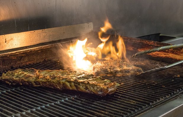 Images Country Sweet Chicken & Ribs