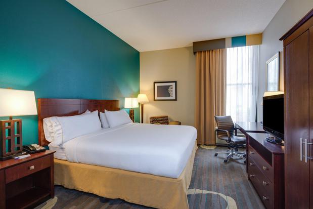 Images Holiday Inn Express Washington DC East-Andrews Afb, an IHG Hotel