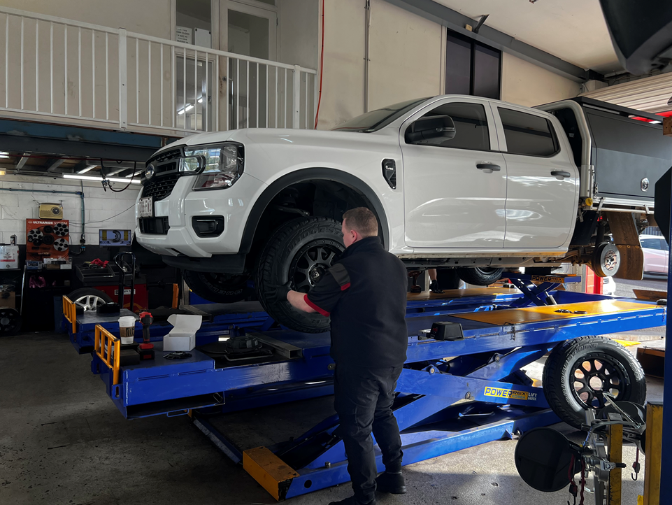 Images Bridgestone Select Tyre & Auto Ashmore