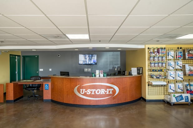 Images U-Stor-It Self Storage - Lincoln Park