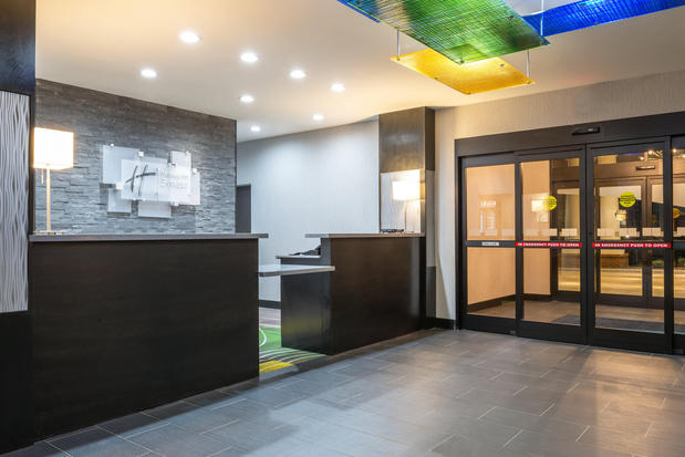 Images Holiday Inn Express & Suites Norman by IHG
