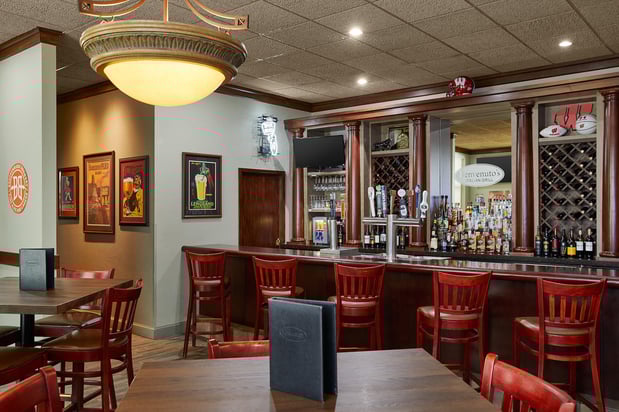 Images Holiday Inn & Suites Madison West - Middleton by IHG